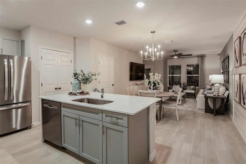 Townhouse in Haines City, Florida 3 bedrooms, 143.81 sq.m. № 1801419 - photo 5