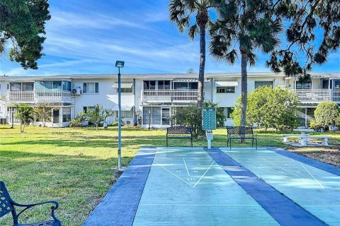 Condo in Bradenton, Florida, 1 bedroom  № 1156463 - photo 29