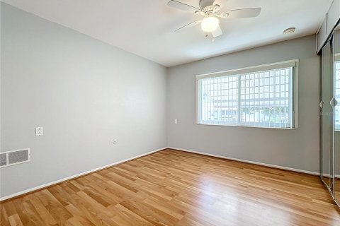Condo in Bradenton, Florida, 1 bedroom  № 1156463 - photo 21