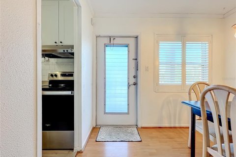 Condo in Bradenton, Florida, 1 bedroom  № 1156463 - photo 3