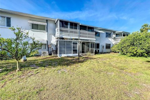 Condo in Bradenton, Florida, 1 bedroom  № 1156463 - photo 28