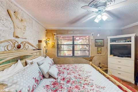 Купить таунхаус в Майами, Флорида 3 спальни, 124.49м2, № 1786506 - фото 24