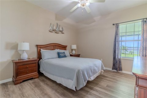 House in Frostproof, Florida 3 bedrooms, 140.28 sq.m. № 1823200 - photo 17