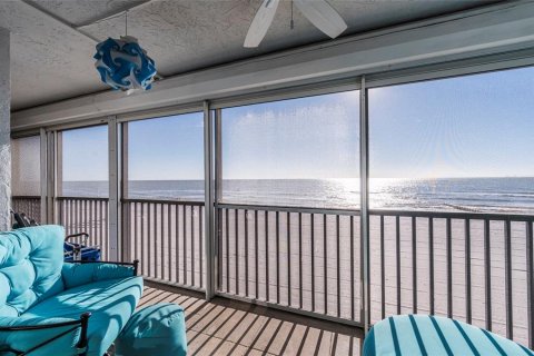 Condominio en venta en Madeira Beach, Florida, 2 dormitorios, 102.19 m2 № 2093223 - foto 4