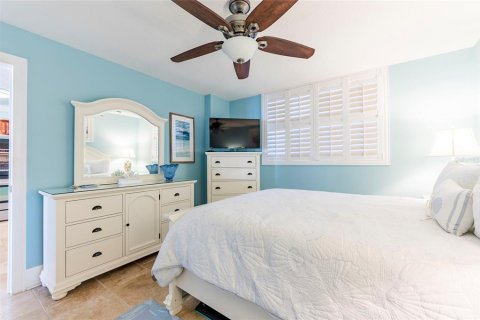 Condominio en venta en Madeira Beach, Florida, 2 dormitorios, 102.19 m2 № 2093223 - foto 25