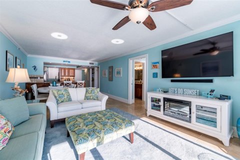 Condominio en venta en Madeira Beach, Florida, 2 dormitorios, 102.19 m2 № 2093223 - foto 17