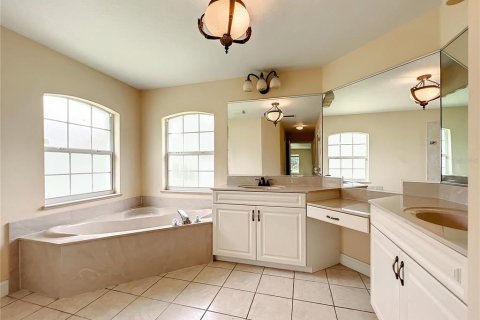 Villa ou maison à louer à Ocala, Floride: 4 chambres, 269.42 m2 № 2097645 - photo 14