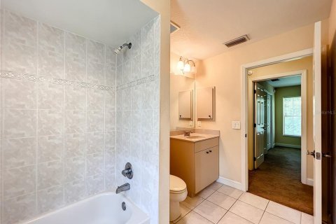 Villa ou maison à louer à Ocala, Floride: 4 chambres, 269.42 m2 № 2097645 - photo 10
