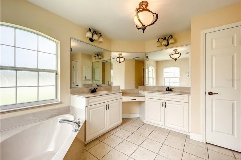 Villa ou maison à louer à Ocala, Floride: 4 chambres, 269.42 m2 № 2097645 - photo 3