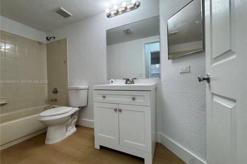 Copropriété à louer à North Lauderdale, Floride: 1 chambre, 81.57 m2 № 2025171 - photo 12