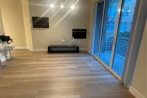 Copropriété à louer à Miami, Floride: 2 chambres, 102.1 m2 № 2050689 - photo 3