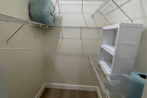 Copropriété à louer à Miami, Floride: 2 chambres, 102.1 m2 № 2050689 - photo 7