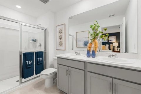 Townhouse in Nokomis, Florida 3 bedrooms, 130.43 sq.m. № 2238287 - photo 4