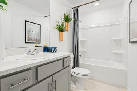 Townhouse in Nokomis, Florida 3 bedrooms, 130.43 sq.m. № 2238287 - photo 10