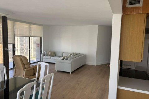 Copropriété à louer à Aventura, Floride: 2 chambres, 163.79 m2 № 1938538 - photo 23