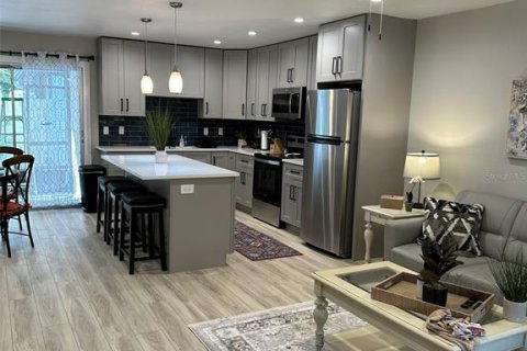 Apartamento en alquiler en Bradenton, Florida, 2 dormitorios, 83.61 m2 № 1796878 - foto 5