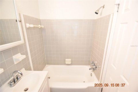 Apartamento en alquiler en Tampa, Florida, 1 dormitorio, 51.1 m2 № 1914030 - foto 16