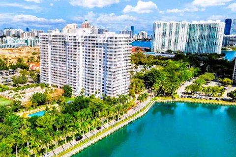Condo à Aventura, Floride, 1 chambre  № 2357473
