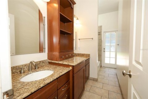 House in Oviedo, Florida 4 bedrooms, 249.35 sq.m. № 1844671 - photo 28