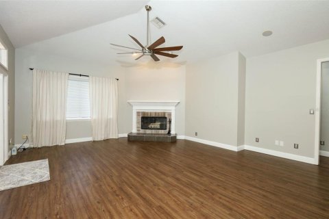 House in Oviedo, Florida 4 bedrooms, 249.35 sq.m. № 1844671 - photo 8