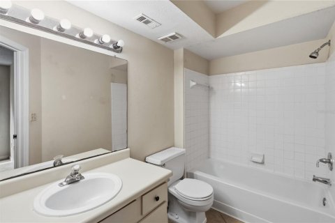 Купить кондоминиум в Орландо, Флорида 6 комнат, 97.92м2, № 2221663 - фото 19