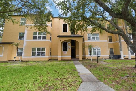Condo in Orlando, Florida, 2 bedrooms № 2221663