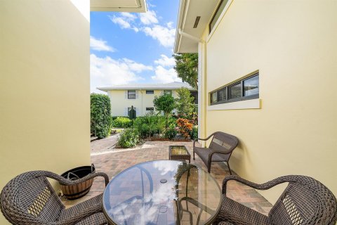 Condo in Boynton Beach, Florida, 2 bedrooms  № 2153736 - photo 21