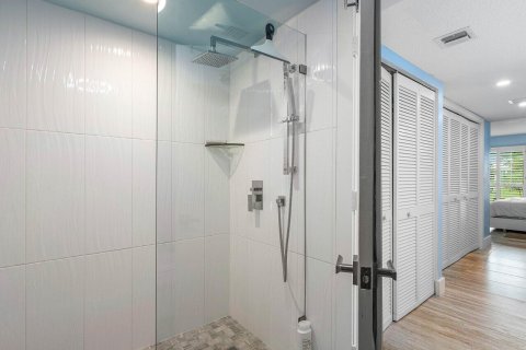 Condo in Boynton Beach, Florida, 2 bedrooms  № 2153736 - photo 17