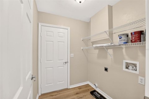 House in Gainesville, Florida 3 bedrooms, 139.26 sq.m. № 2399340 - photo 17