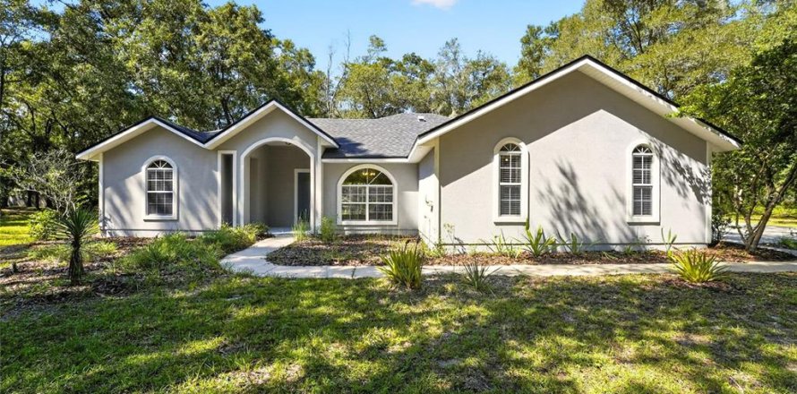 House in Gainesville, Florida 3 bedrooms, 139.26 sq.m. № 2399340