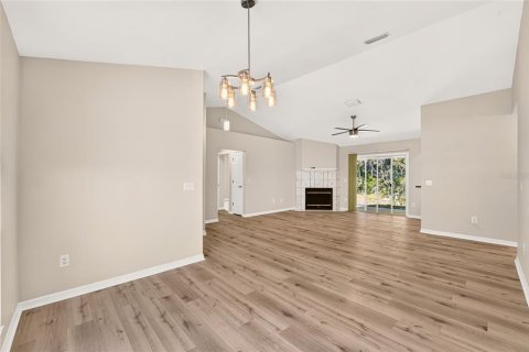 House in Gainesville, Florida 3 bedrooms, 139.26 sq.m. № 2399340 - photo 7
