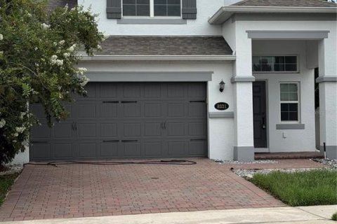 House in Orlando, Florida 3 bedrooms, 198.53 sq.m. № 2216762
