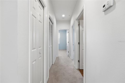 Townhouse in Sarasota, Florida 3 bedrooms, 146.32 sq.m. № 2204058 - photo 20