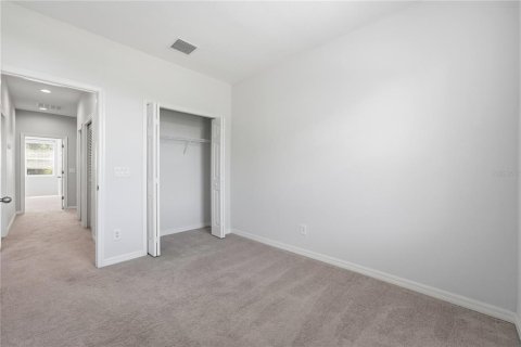 Townhouse in Sarasota, Florida 3 bedrooms, 146.32 sq.m. № 2204058 - photo 25
