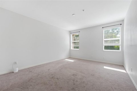 Townhouse in Sarasota, Florida 3 bedrooms, 146.32 sq.m. № 2204058 - photo 15