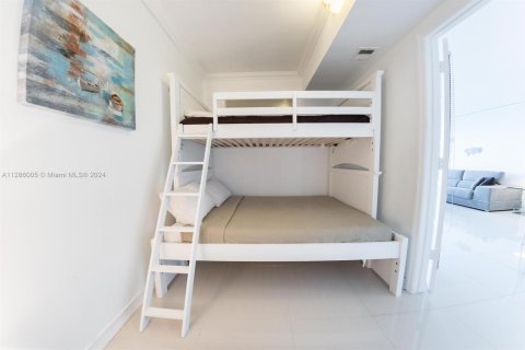 Copropriété à louer à Miami Beach, Floride: 2 chambres, 86.4 m2 № 1860843 - photo 18