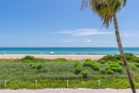Copropriété à louer à Miami Beach, Floride: 2 chambres, 86.4 m2 № 1860843 - photo 23