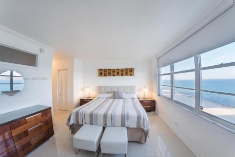 Copropriété à louer à Miami Beach, Floride: 2 chambres, 86.4 m2 № 1860843 - photo 11