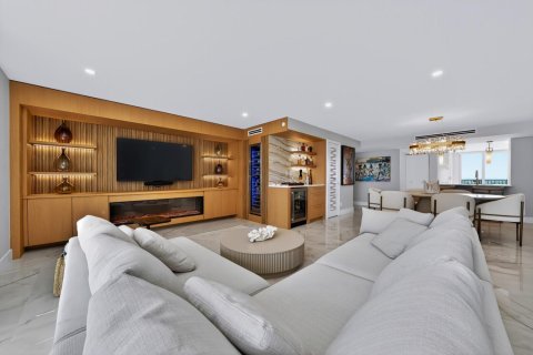 Condo in Fort Lauderdale, Florida, 2 bedrooms № 2435893 - photo 9
