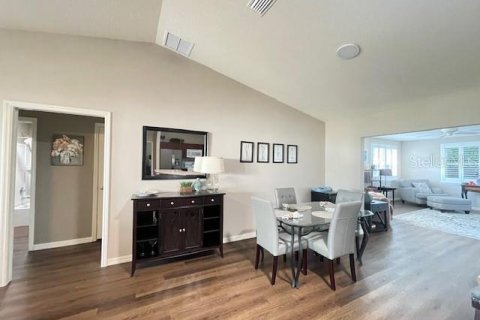 Casa en alquiler en The Villages, Florida, 3 dormitorios, 169.73 m2 № 1917486 - foto 7