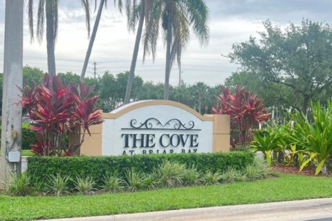 Condominio en alquiler en West Palm Beach, Florida, 2 dormitorios, 85.47 m2 № 1229075 - foto 1
