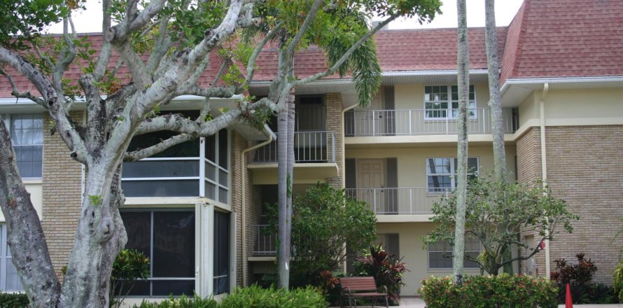 Condominio en Palm Beach Gardens, Florida, 2 dormitorios  № 2247655
