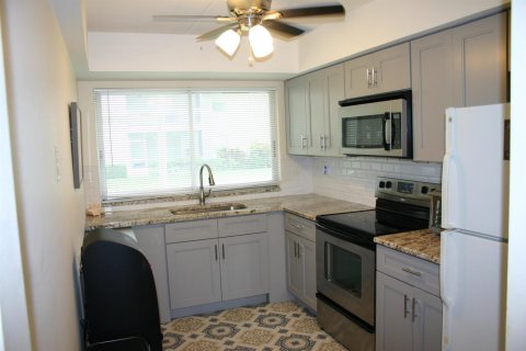 Condominio en venta en Palm Beach Gardens, Florida, 2 dormitorios, 107.95 m2 № 2247655 - foto 6