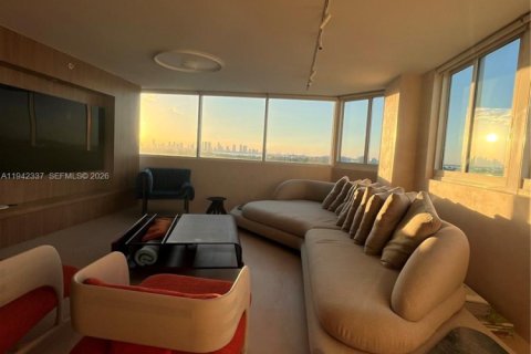 Copropriété à louer à Miami Beach, Floride: 3 chambres, 213.68 m2 № 1999936 - photo 21