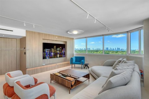 Copropriété à louer à Miami Beach, Floride: 3 chambres, 213.68 m2 № 1999936 - photo 17