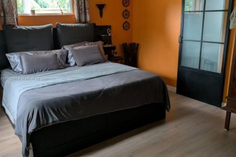 Casa en venta en Miami, Florida, 3 dormitorios, 103.31 m2 № 1972388 - foto 27