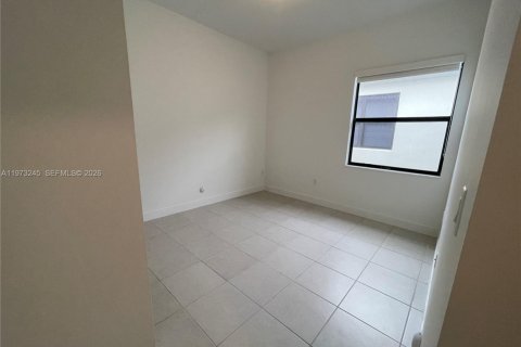 Villa ou maison à louer à Miramar, Floride: 3 chambres, 190.17 m2 № 2033273 - photo 15