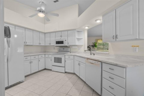 House in Ocala, Florida 4 bedrooms, 198.25 sq.m. № 1638192 - photo 10