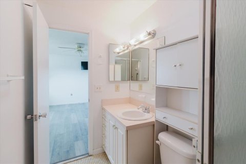House in Sun City Center, Florida 2 bedrooms, 141.4 sq.m. № 1670747 - photo 22