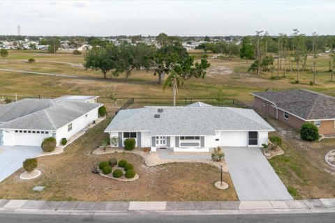 House in Sun City Center, Florida 2 bedrooms, 141.4 sq.m. № 1670747 - photo 2